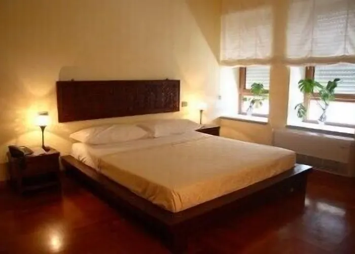 Casa Dei Mercanti Town House לצ'ה