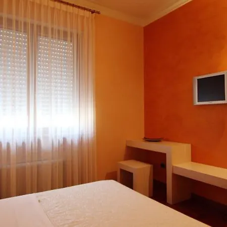 Casa Dei Mercanti Town House Bed & Breakfast 3*