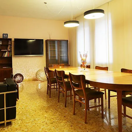 Casa Dei Mercanti Town House Oda ve Kahvaltı Lecce