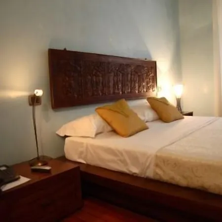 Casa Dei Mercanti Town House Lecce