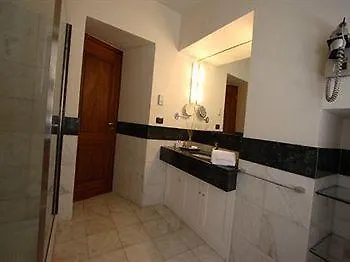 Casa Dei Mercanti Town House 3* 레체