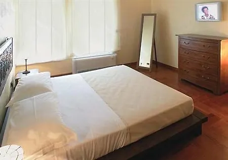 Casa Dei Mercanti Town House B&B 레체